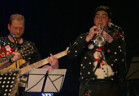 JURE POČKAJ S PRIJATELJI KONCERT V KD 18  FOTO LJUBO VUKELIČ